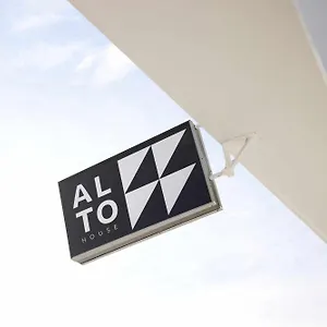 Alto House Al De Assinatura Modernista Affittacamere